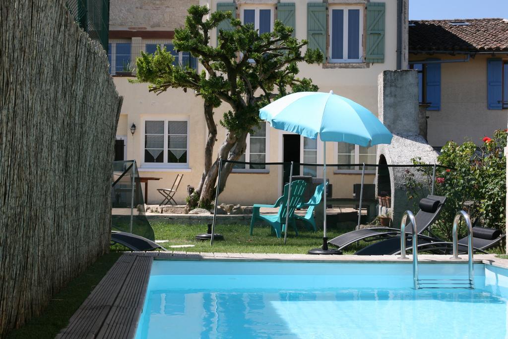 Un Coin De Paradis Cologne Luaran gambar